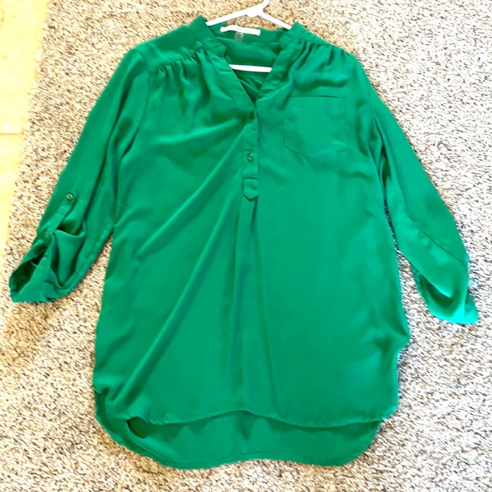 41 HAWTHORN Colibri Solid Tab Sleeve Blouse